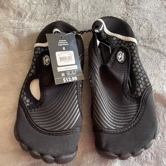 Athletic Works Black and White Women's Athletic/Water Shoes - Picture 1 of 3
